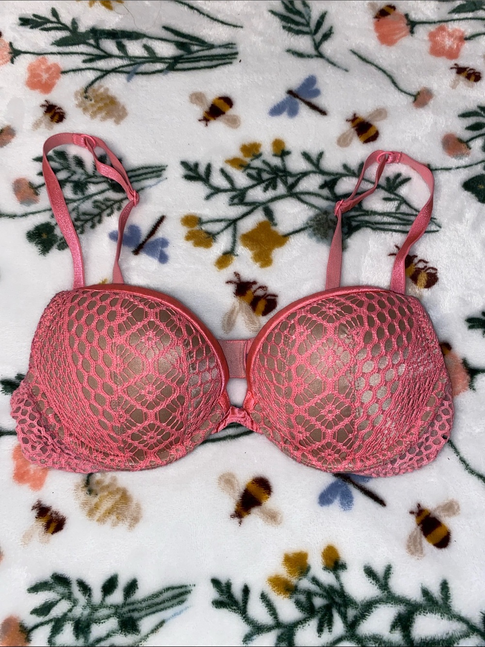 Victoria's Secret Coral Pink Lace Push-Up Bra